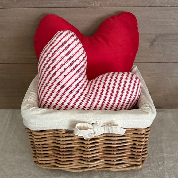 ❤️Heart Pillows - Picture 3 of 3
